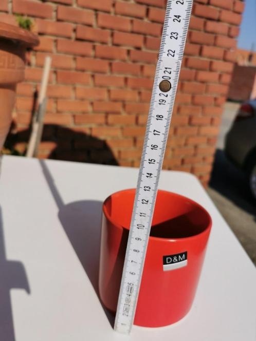 Bloempot D&M in steen, ronde rode BL21, vierkanten grijs BL4, Tuin en Terras, Bloempotten, Zo goed als nieuw, Steen, Binnen, Balkon