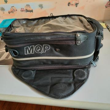 magnetische tanktas beschikbaar voor biedingen