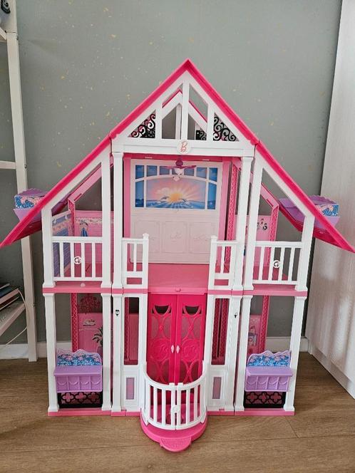 Barbie huis, auto's, poppen, kledij, paarden, meubels, enz, Kinderen en Baby's, Speelgoed | Poppen, Gebruikt, Barbie, Ophalen