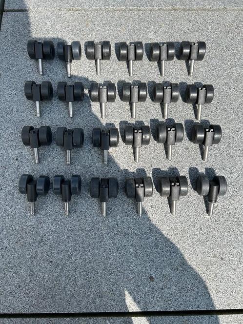 Wieltjes eetkamerstoelen 24 stuks (nieuw), Huis en Inrichting, Stoelen, Nieuw, Kunststof, Ophalen