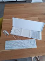 Apple toetsenbord (russisch cyrillisch alfabet), Computers en Software, Toetsenborden, Zo goed als nieuw, Ophalen