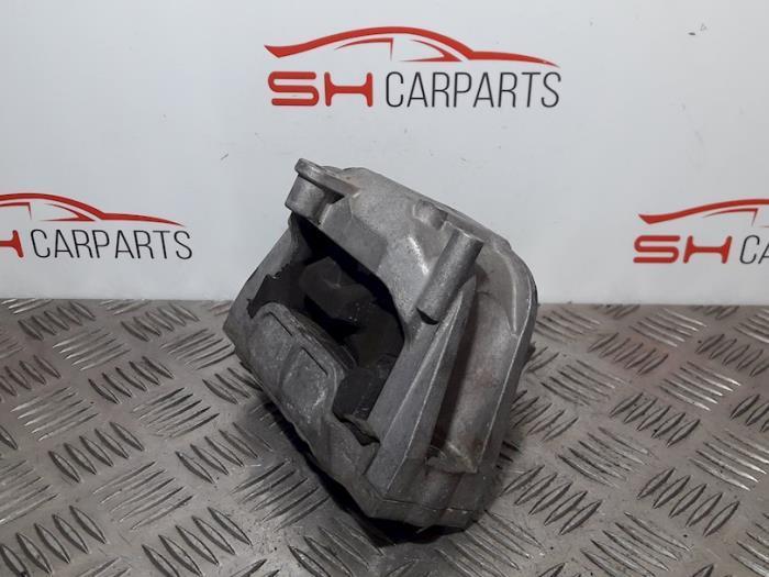 Motorsteun van een Skoda Octavia, Auto-onderdelen, Ophanging en Onderstel, Skoda, Gebruikt, 3 maanden garantie, Ophalen of Verzenden