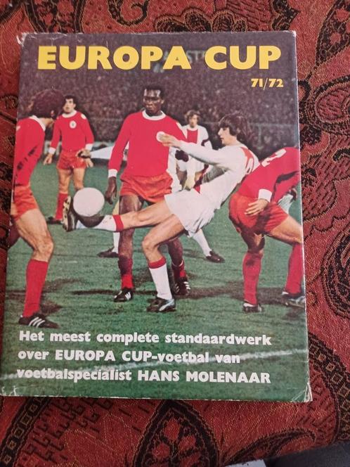 Europa Cup 71/72, Boeken, Sportboeken, Gelezen, Balsport, Ophalen of Verzenden
