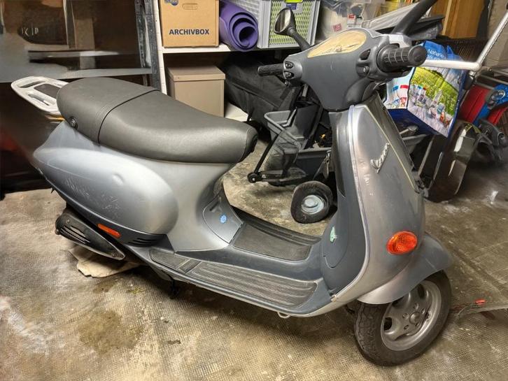 Scooter Piaggio Vespa ET2, Vélos & Vélomoteurs, Scooters | Piaggio, Utilisé, Autres modèles, Classe B (45 km/h), Essence, Enlèvement