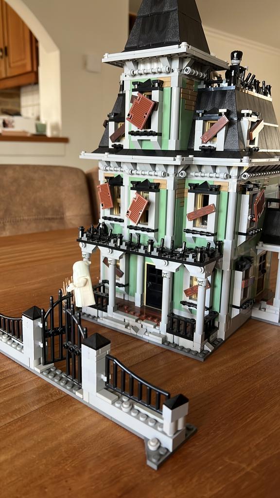 10228 LEGO - Haunted Mansion ( Monster Fighters ), Kinderen en Baby's, Speelgoed | Duplo en Lego, Zo goed als nieuw, Lego, Ophalen of Verzenden
