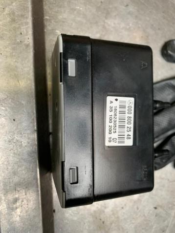 Mercedes-Benz ML W164 vacuumpomp A3510020010 beschikbaar voor biedingen