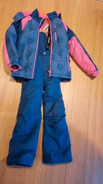 Ensemble ski fille taille 12 ans beschikbaar voor biedingen