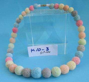 K10-3: Koraalbollen-aflopend-gemixed–43cm. +K10-4: 44cm. beschikbaar voor biedingen