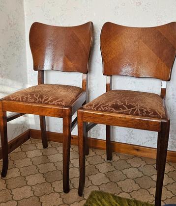 2 mooie vintage stoelen beschikbaar voor biedingen