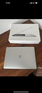 Macbook Pro (15inch 2018) (with touch bar + Charger), Informatique & Logiciels, Comme neuf, 16 GB, MacBook, 2 à 3 Ghz