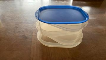 Tupperware stapeldozen/belegschalen voor vleeswaren of kaas beschikbaar voor biedingen