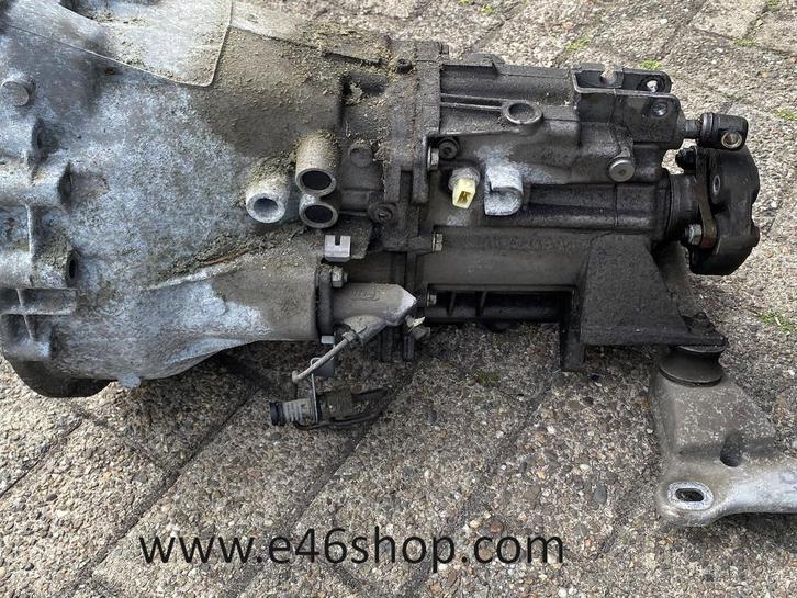 VERSNELLINGSBAK BMW 1 SERIE E87 116i 2006, Auto-onderdelen, Transmissie en Toebehoren, BMW, Gebruikt, Ophalen of Verzenden
