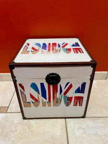 London opbergdoos beschikbaar voor biedingen