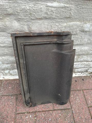 Dakpannen antraciet 42x27 beschikbaar voor biedingen