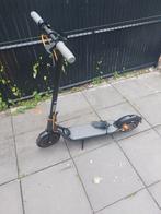 Ninebot segway f40, Fietsen en Brommers, Steps, Ophalen, Zo goed als nieuw, Elektrische step (E-scooter), Segway ninebot