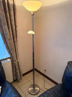 Stijlvolle Vloerlamp met Leesarm – Geborsteld Staal – 182 cm, Huis en Inrichting, Lampen | Vloerlampen, Ophalen, Zo goed als nieuw