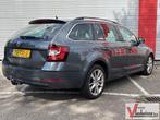 Skoda Octavia Combi 1.6 TDI Greentech Ambition Business | Cl, Auto's, Skoda, Automaat, Zwart, Bedrijf, Parkeersensor