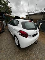 Peugeot 208 – 2016 – 105.000 km – Benzine – Manueel, Voorwielaandrijving, Stof, USB, Wit