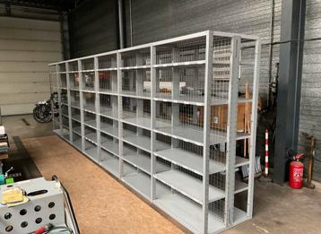 Tweezijdige magazijnstelling 3x7m beschikbaar voor biedingen