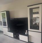 Tv kast met ingebouwde verlichting en eettaffel, Ophalen, Zo goed als nieuw, Minder dan 4 stoelen