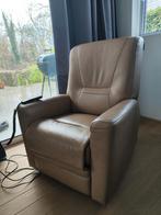 Comfortabele lederen relax zetel, elektrisch, Huis en Inrichting, Fauteuils, Ophalen