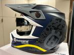 Splinternieuwe Bell helm(husqvarna) in de doos”medium”, Motoren, M, Ophalen, Nieuw met kaartje, Overige merken