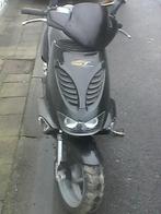 a vendre aprilia sr  pour pièce, Fietsen en Brommers, Ophalen, Gebruikt, SR 50, Klasse A (25 km/u)