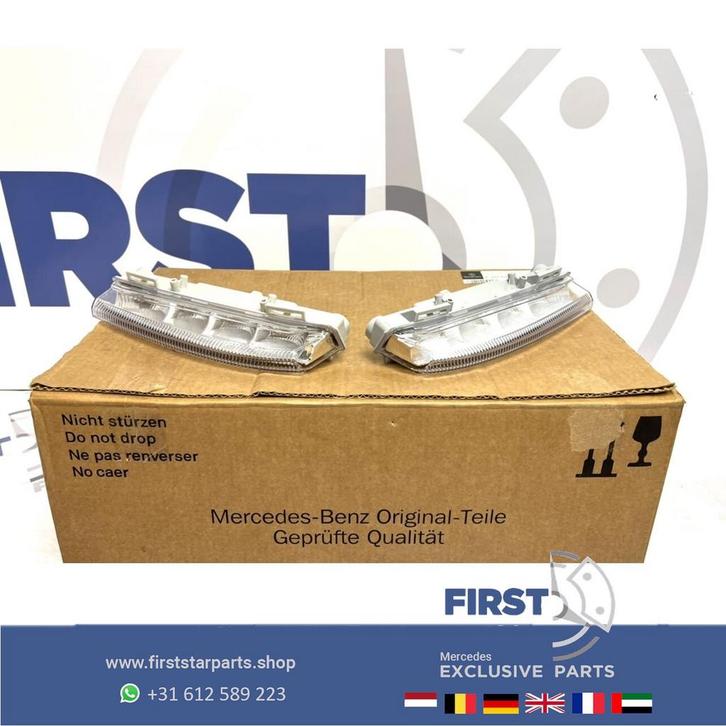 W204 C63 AMG dagrijverlichting set mist lichten LINKS / RECH, Auto-onderdelen, Verlichting, Mercedes-Benz, Gebruikt, Ophalen of Verzenden
