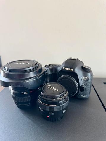 Canon 5D Mark III + EF 17-40 f4 + EF 50 f1.4 beschikbaar voor biedingen