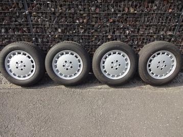 Mercedes velgenset Gullideckel Putdeksel ET25 15” beschikbaar voor biedingen