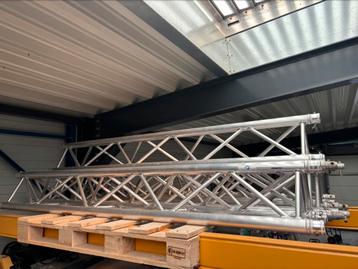 Pont global truss F33 + 2 pieds Adj treuil 85 kg, Enlèvement