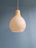 Suspension scandinave bulbeuse en opaline jaune, 1960, Enlèvement ou Envoi