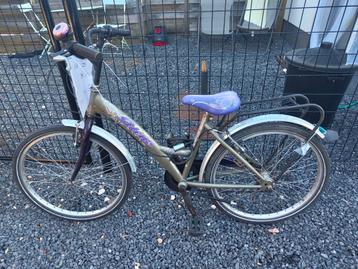 Meisjesfiets 24" beschikbaar voor biedingen