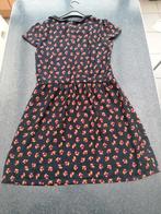 Jurk Lola & Liza, donkerblauw, met bloemetjes 36- 38, Kleding | Dames, Jurken, Lola & Liza, Ophalen of Verzenden, Maat 36 (S)