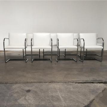 8 Brno fauteuils van Mies van der Rohe Knoll editie  beschikbaar voor biedingen