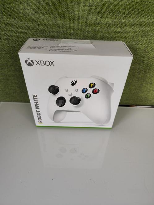 Nieuwe xbox-robotcontroller/oplaadbare batterij, Games en Spelcomputers, Spelcomputers | Xbox | Accessoires, Zo goed als nieuw