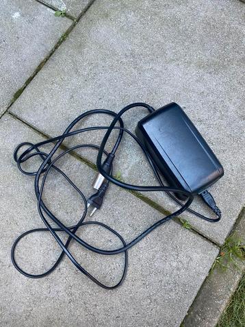 Oplader voor elektrische fiets giant 36v, Enlèvement, Comme neuf