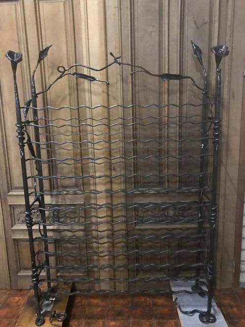 UNIEK SMEEDIJZEREN WIJNREK - HANDGESMEED !! Flamant, Huis en Inrichting, Woonaccessoires | Wijnrekken, Zo goed als nieuw, 75 cm of meer