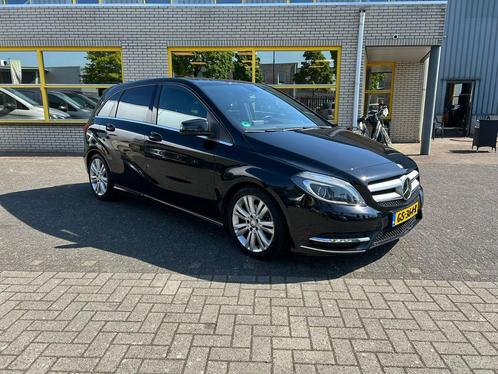 Mercedes b200cdi automaat 2014,xenon,airco, Auto's, Mercedes-Benz, Bedrijf, B-Klasse, ABS, Achteruitrijcamera, Airbags, Airconditioning