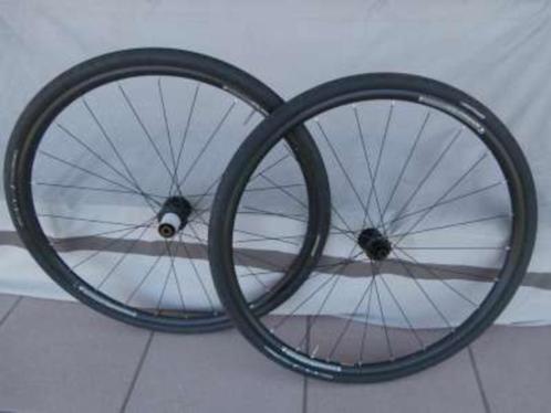Set racewielen Bontrager, Fietsen en Brommers, Fietsonderdelen, Zo goed als nieuw, Racefiets, Wiel, Ophalen