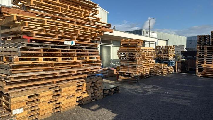 GRATIS pallets | pallet, Tuin en Terras, Palen, Balken en Planken, Gebruikt, Ophalen