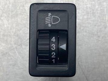 COMMUTATEUR PHARE REGLAGE C Swift (ZA / ZC / ZD1 / 2/3/9), Utilisé, Suzuki