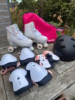 Rolschaatsen met helm en valbescherming, Ophalen, Zo goed als nieuw, Dames