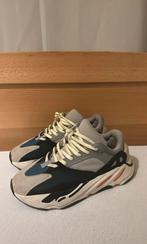 Yeezy Wave Runner, Overige kleuren, Ophalen of Verzenden, Zo goed als nieuw, Sneakers