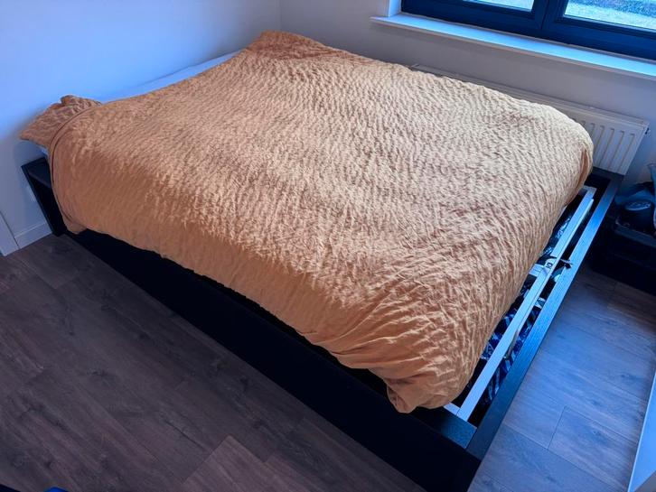 MALM bedframe met opbergruimte 140cm ZONDER HOOFDSTUK, Huis en Inrichting, Slaapkamer | Boxsprings, Gebruikt, 140 cm, 200 cm, Tweepersoons