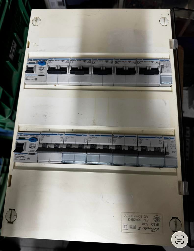 Boîte à fusibles, Enlèvement, Comme neuf