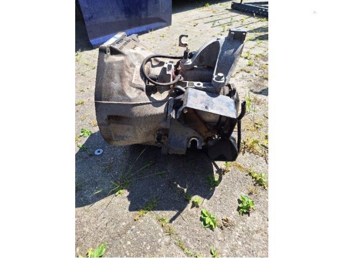 Versnellingsbak van een Ford Focus, Auto-onderdelen, Transmissie en Toebehoren, Ford, Gebruikt, 3 maanden garantie, Ophalen of Verzenden