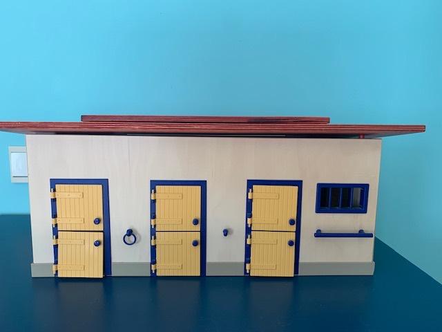 Ecurie en bois SCHLEICH, Enlèvement