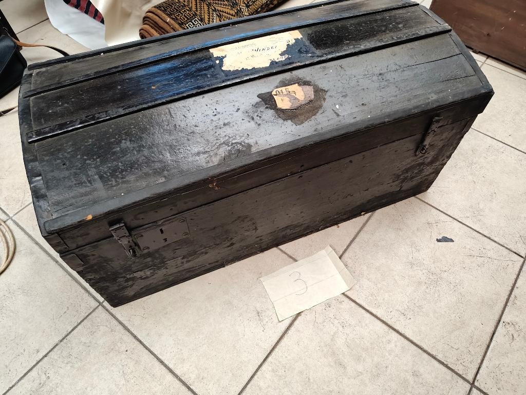 Houten kist 3, Enlèvement, Pin