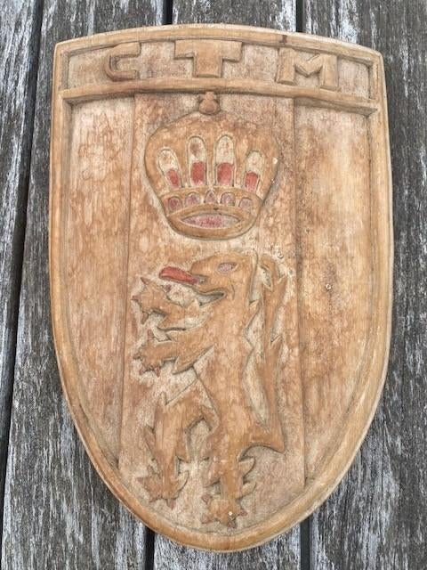 houtsnijwerk van de CTM Badge Congo, Verzamelen, Ophalen of Verzenden, Landmacht, Embleem of Badge